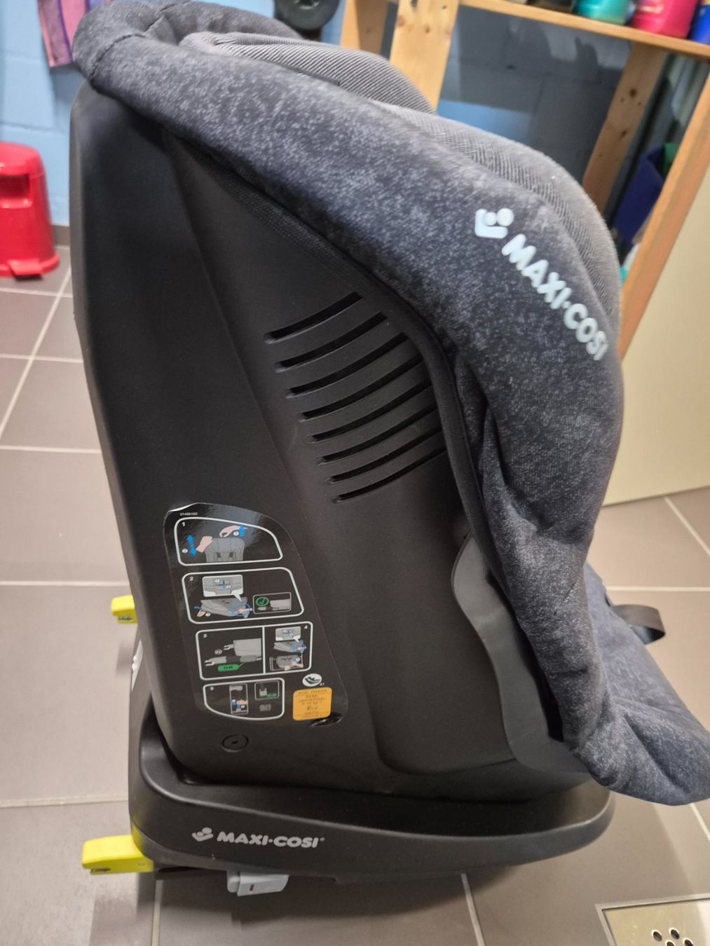 Maxi-Cosi Auto-Kindersitze: Maxi Cosi – Gebraucht aus Geroldswil von ejb_x8rj 1