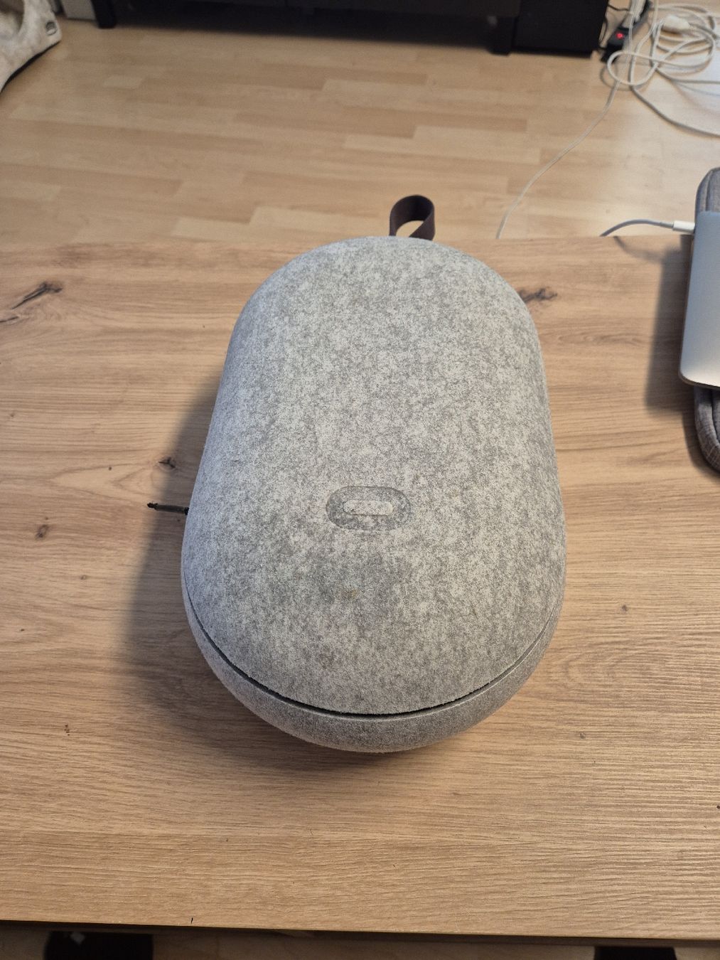 Meta VR Brille: Oculus Quest 2 - VR Brille – Gebraucht aus Henggart von dom_7tdc 3
