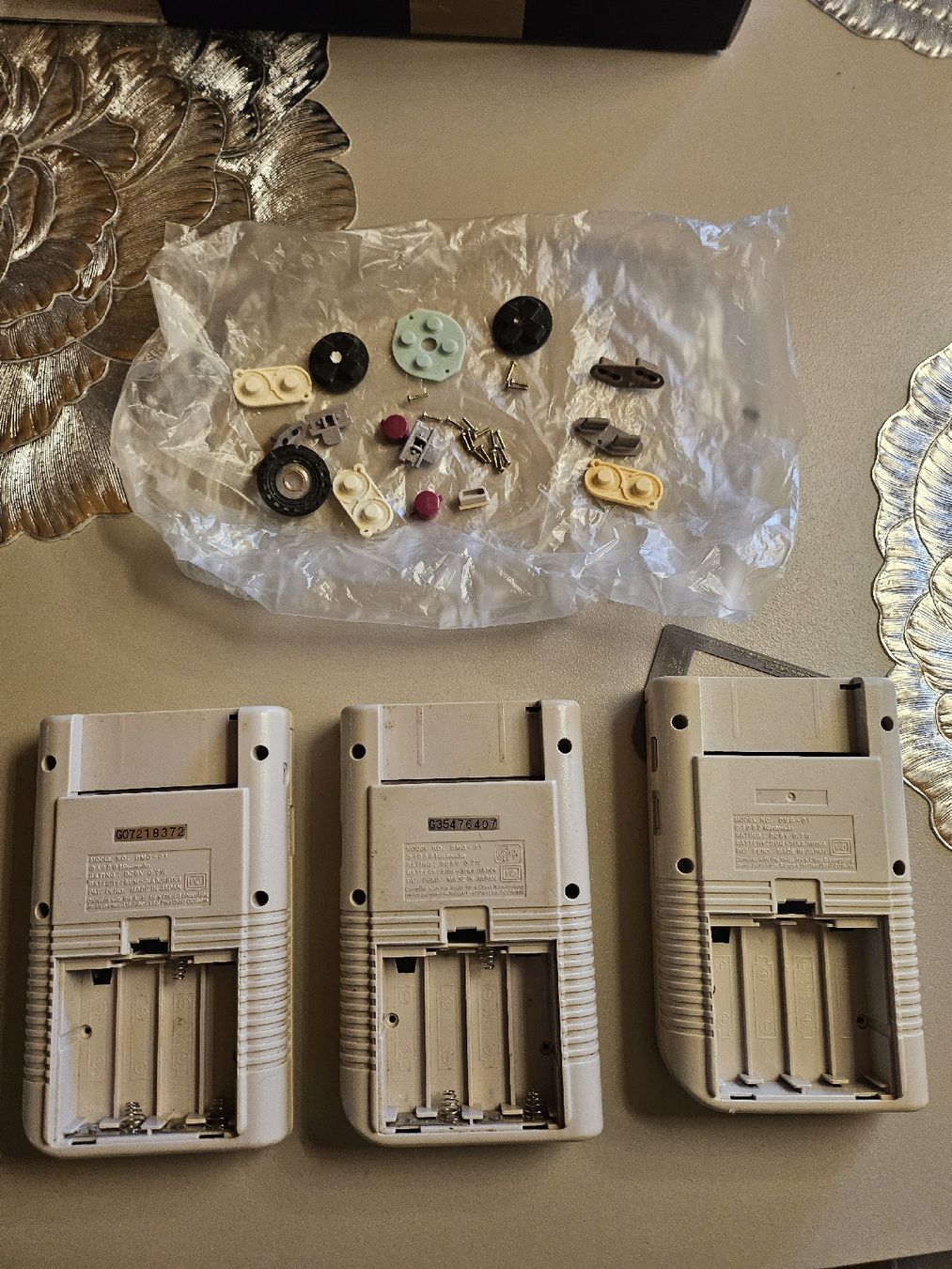 Nintendo Konsolen: Nintendo Gameboy Cases Ersatzteile  – Gebraucht aus St. Gallen von Cocos_Ricardo 3