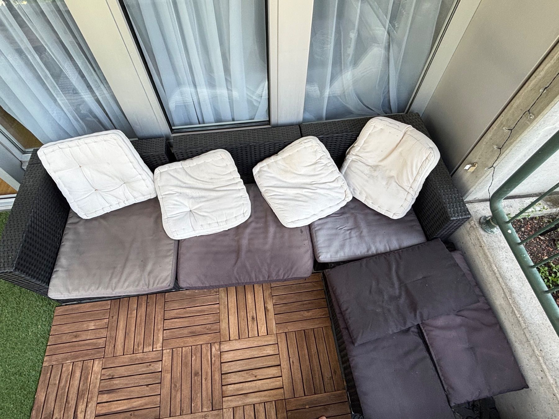Divani: Balkon oder Garten Sitzgruppe Schwarz inkl. Tisch – Usato da Kriens venduto da aus_yq6c 2
