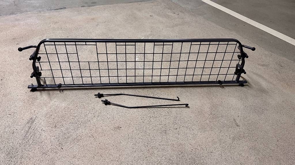 Gabbie, trasporto & Sicurezza: Trenngitter / Schutzgitter Renault Espace – Usato da Rorschach venduto da EnnosFlohmarkt 4