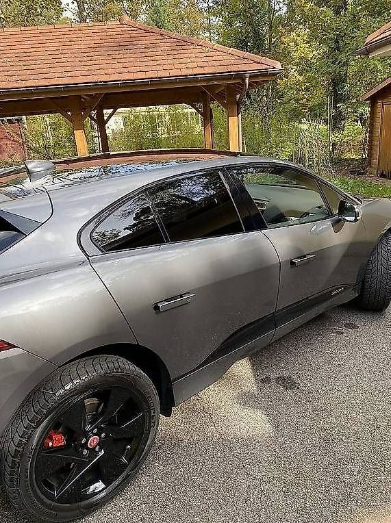 Autos: Jaguar I-Pace EV400 SE AWD – Gebraucht aus Langenthal von Goergens10 3