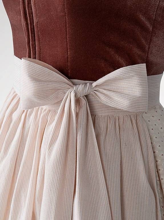 Kleider: Dirndl "Jeinn" – Gebraucht aus Rain von Jasbe 3