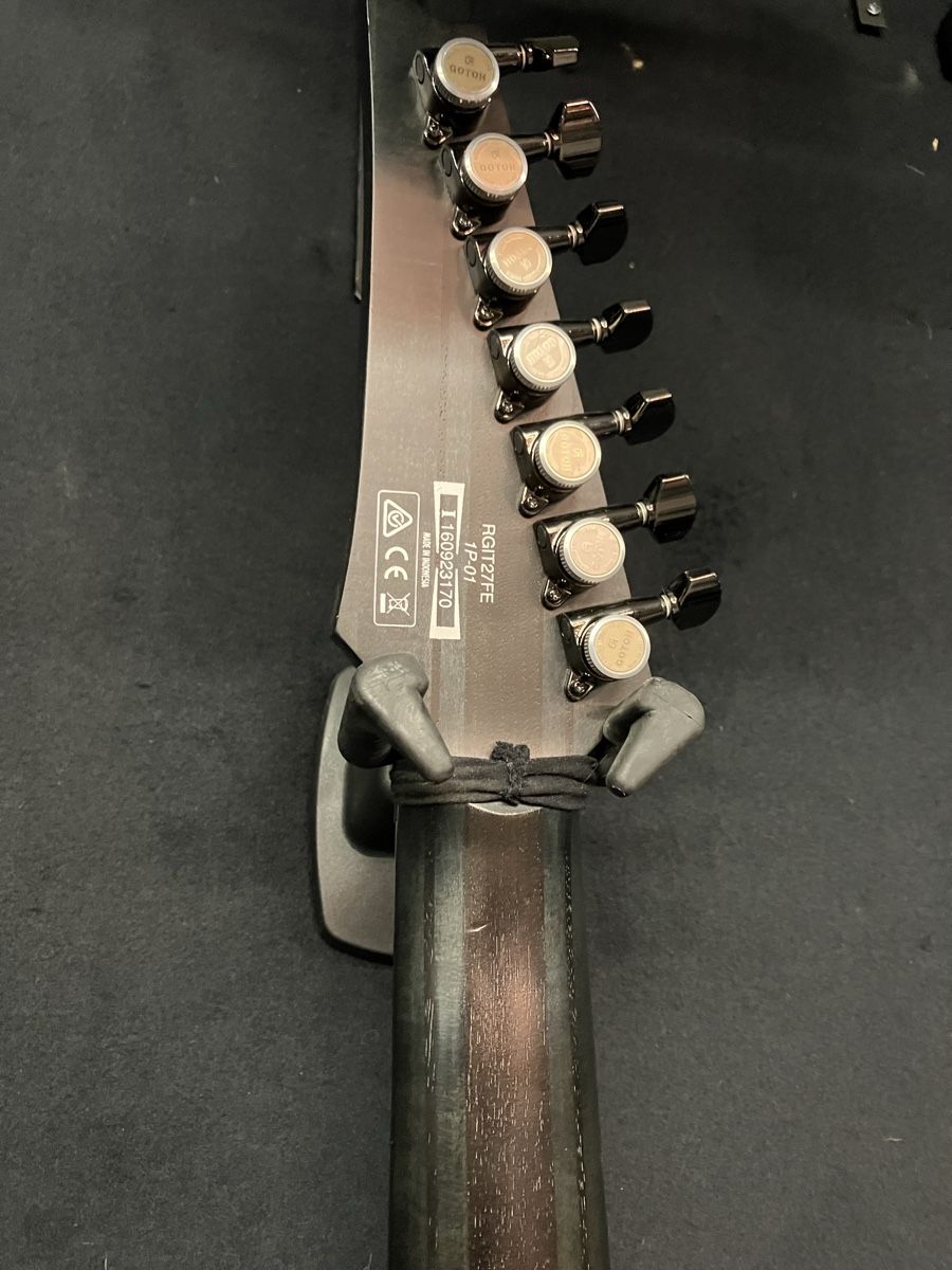 Ibanez Musikinstrumente: Ibanez RGIT27FE Iron Label 7 String – Gebraucht aus Basel von VandF 5