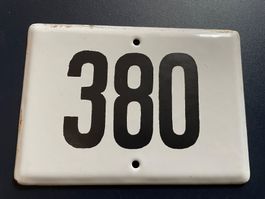 hausnummer 380 /antik/nummernschild