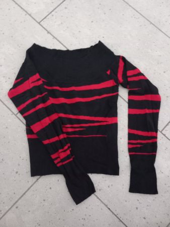 Schwarz roter dünner Pulli,Gr.S
