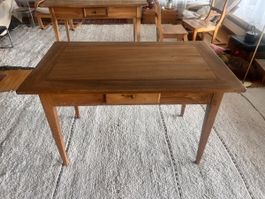 Antiker Holztisch