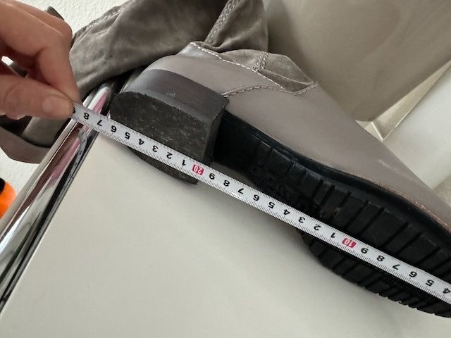 Baldinini Scarpe da donna: BALDININI Stiefel Velours Glatt Leder Grau 40 – Usato da Zuerich venduto da Moochie 4