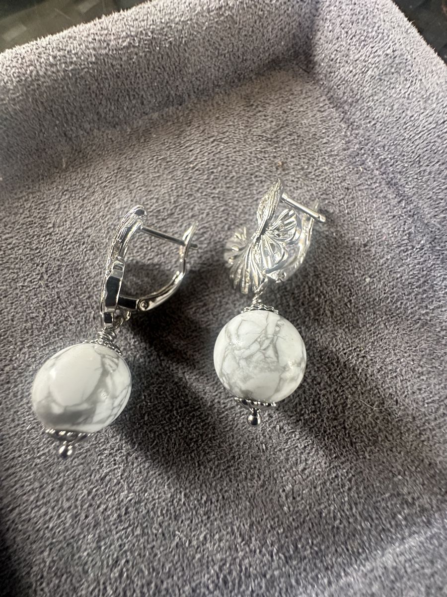 Boucles d'oreille: Ohrringe aus Howlith Perlen  – Neuf avec emballage d'origine à Kriens par Hortensie6 1