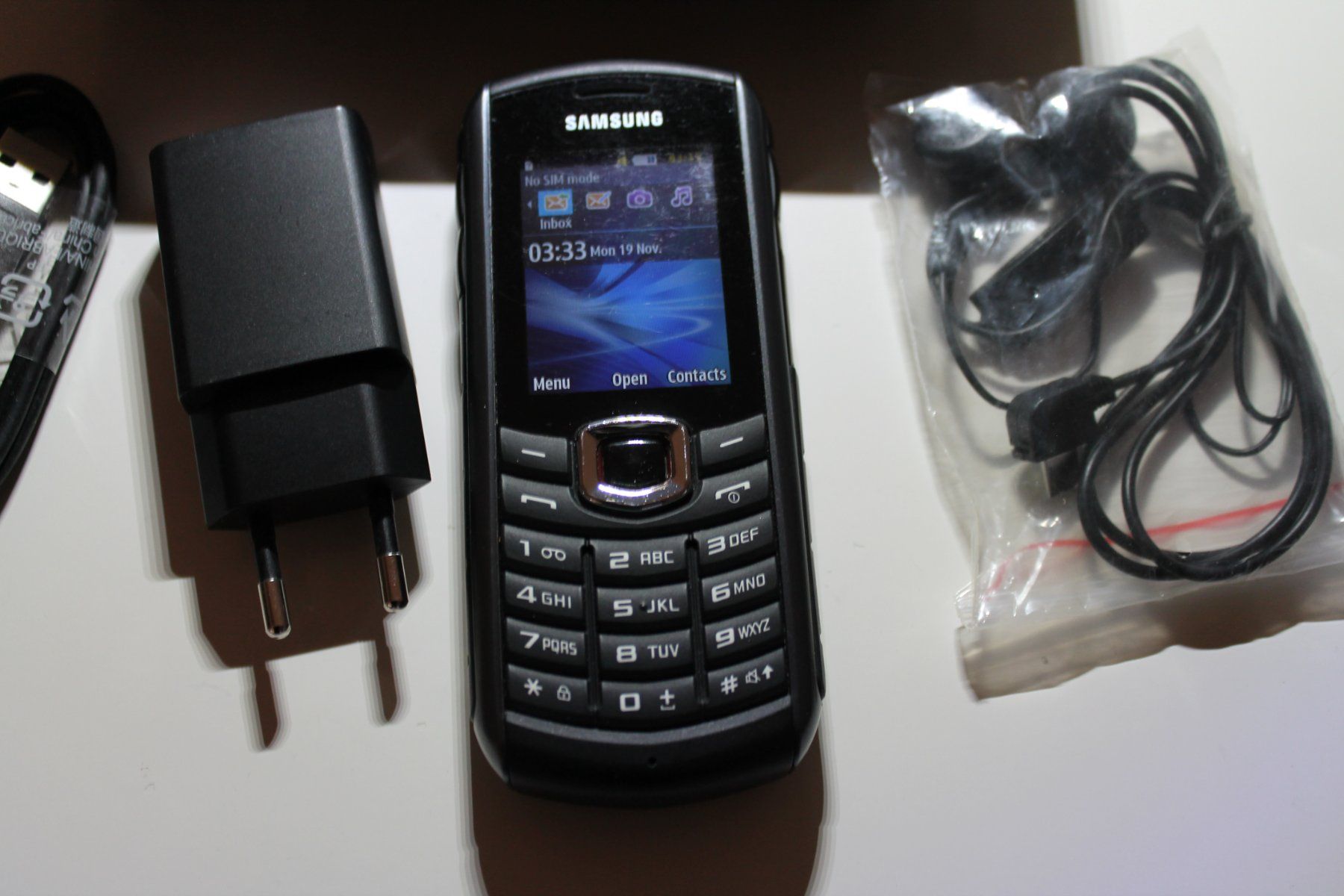 Samsung Telefoni cellulari / Smartphones: Samsung Xcover GT-B2710 Schwarz – Usato da Basel venduto da David25 5