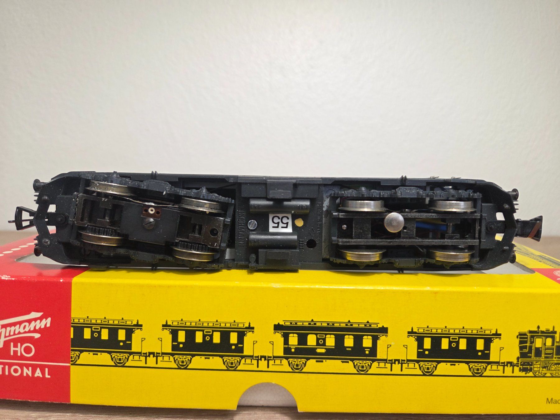 Fleischmann Modellini di ferrovie: Fleischmann 4340 E-Lok Re 4/4 SBB Digital H0 – Usato da St-Aubin-Sauges venduto da Lo_Go 5
