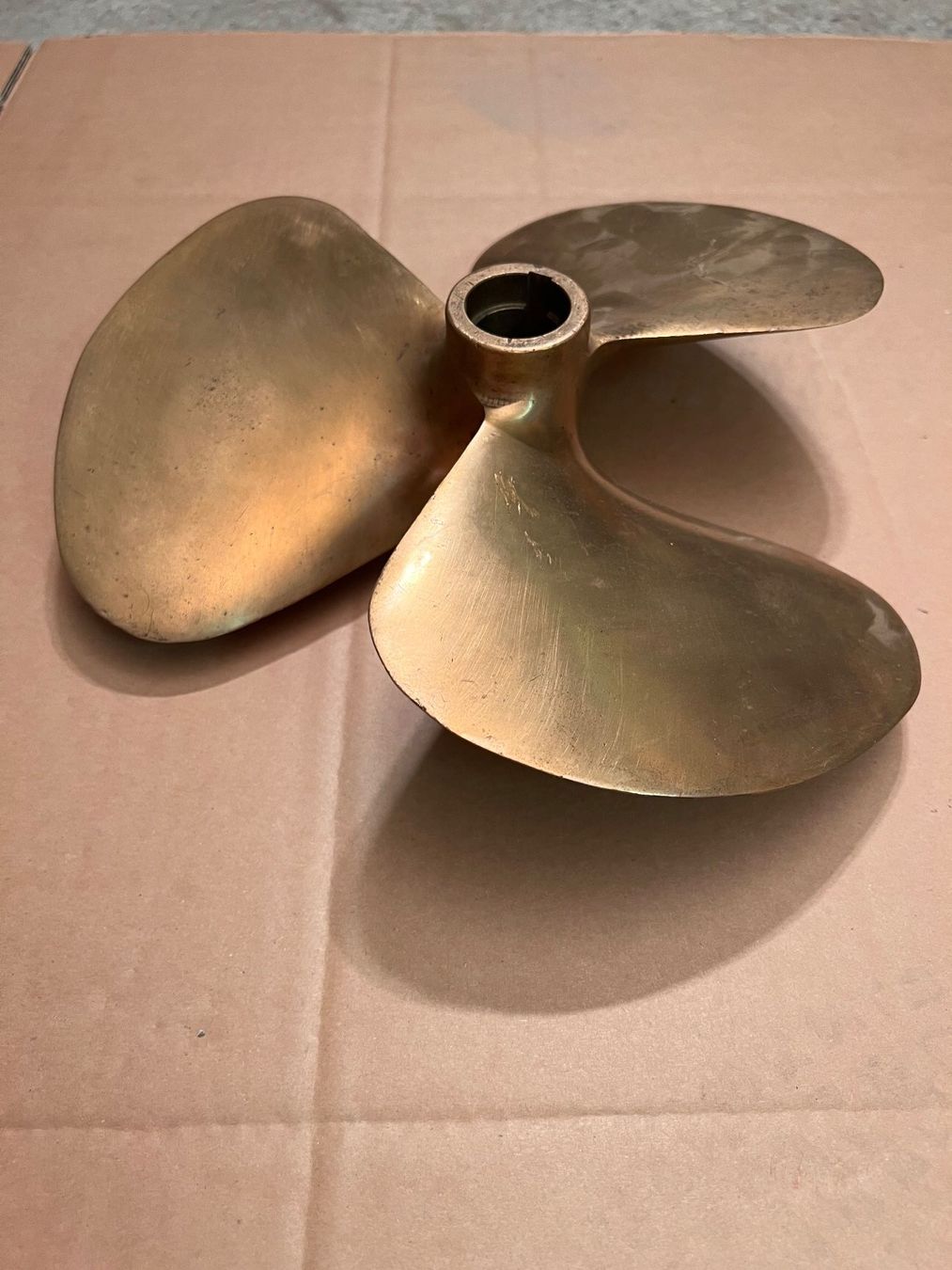 Boote: Bootsschraube in Bronze für dein Boot – Gebraucht aus Biel/Bienne von Jomazi 2