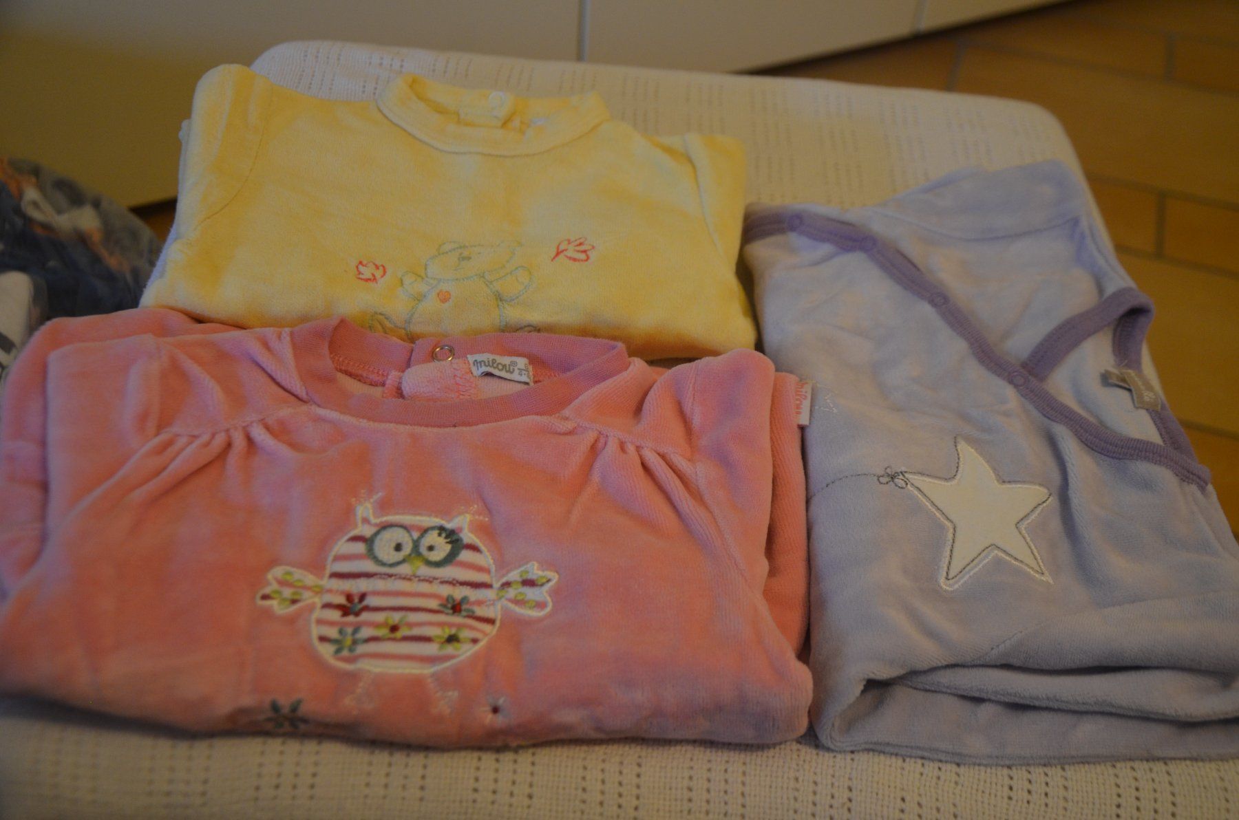 Pyjamas & Ähnliches: TAILLE 68 - 3 PIJAMA – Gebraucht aus Chiasso von Dolly015