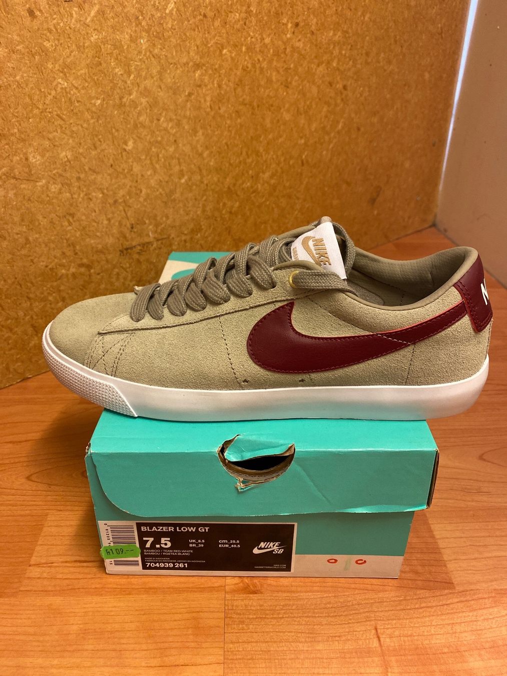 Nike Scarpe da uomo: NIKE Blazer Low GT 40.5 – Nuovo e nell'imballaggio originale da Schaffhausen venduto da Fresh-Stuff