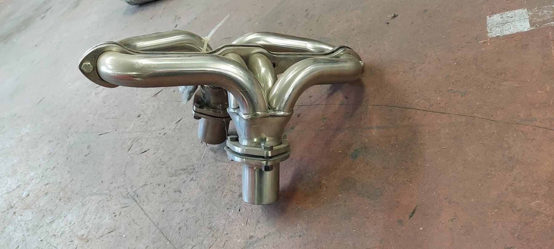 Chevrolet Tutti pezzi di ricambio auto: Headers Small Block Chevy *zoomies* – Nuovo (secondo la descrizione) da Duggingen venduto da Mrshoebox