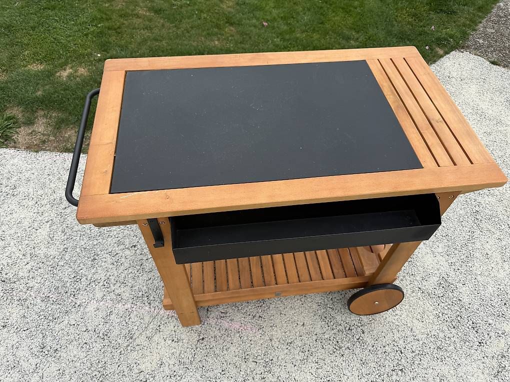 Carrelli di servizio: Servierwagen aus Holz – Usato da Strengelbach venduto da Bazin 1