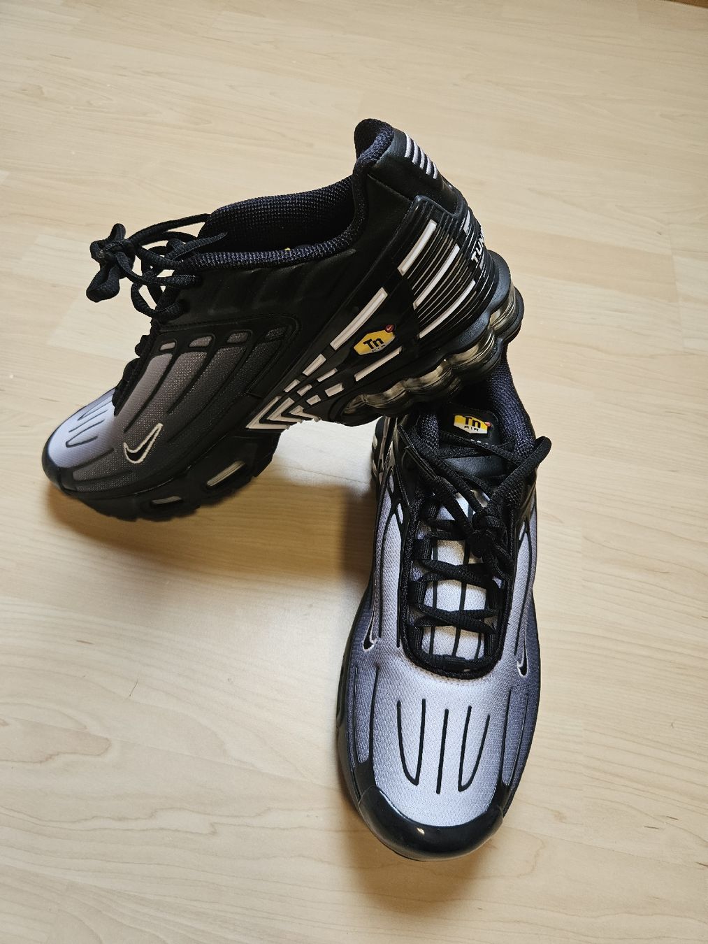 Nike Scarpe da uomo: nike air max plus III – Nuovo e nell'imballaggio originale da Onnens FR venduto da YNM90 2