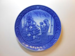 Royal Copenhagen Christmas Plate 1981