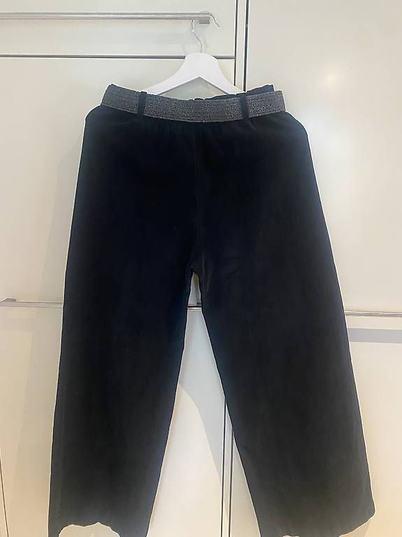 Hosen: Hose Schwarz mit Gürtel Neu Elegant  – Gebraucht aus Rorschach von Lauraq12 2
