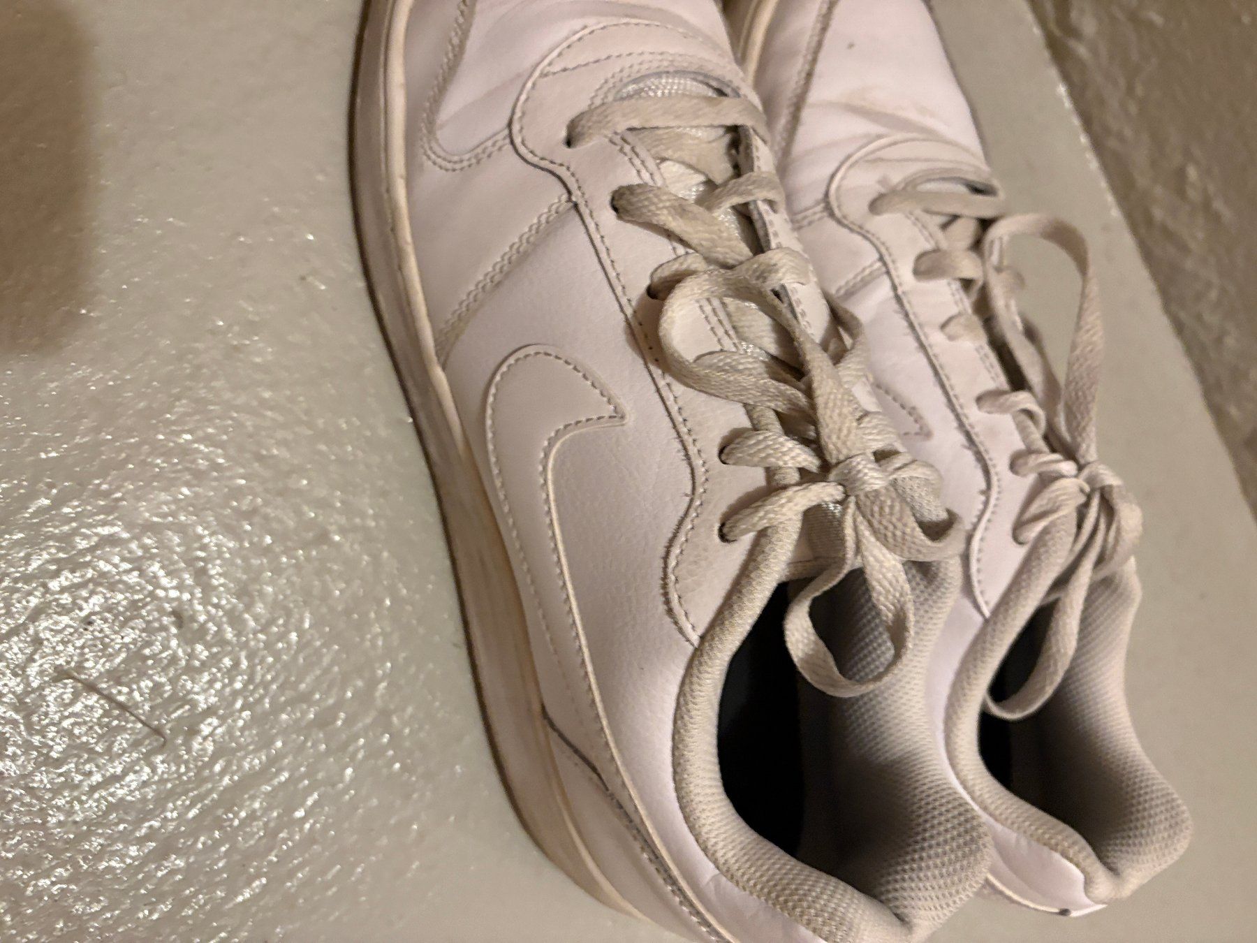 Nike Chaussures hommes: Nike Sneakers Weiss – D'occasion à Gravesano par ric_dime 2