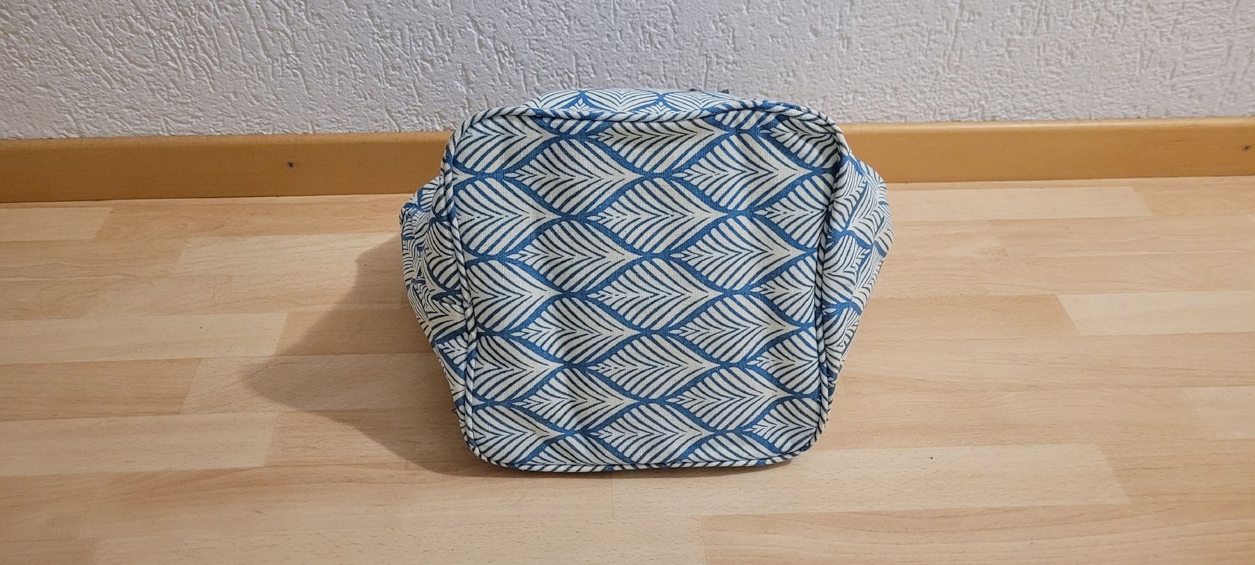 Borse da donna: Stofftasche Einkaufstasche blau weiss – Nuovo e nell'imballaggio originale da Schwyz venduto da Vesparider01 1