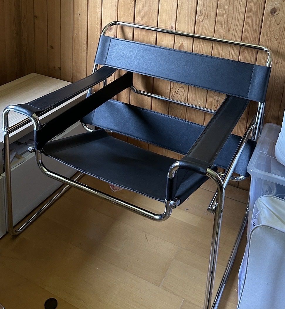 Wassily Poltrone: Replica wasily chair – Usato da Zürich venduto da sad_rd9w 1