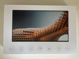 Tragbarer Monitor neu im OVP mit Zubehör