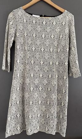 Kleid mit Spitze
