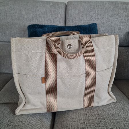Hermès Fourre Tout MM Canvas Tote Bag – Beige / Braun