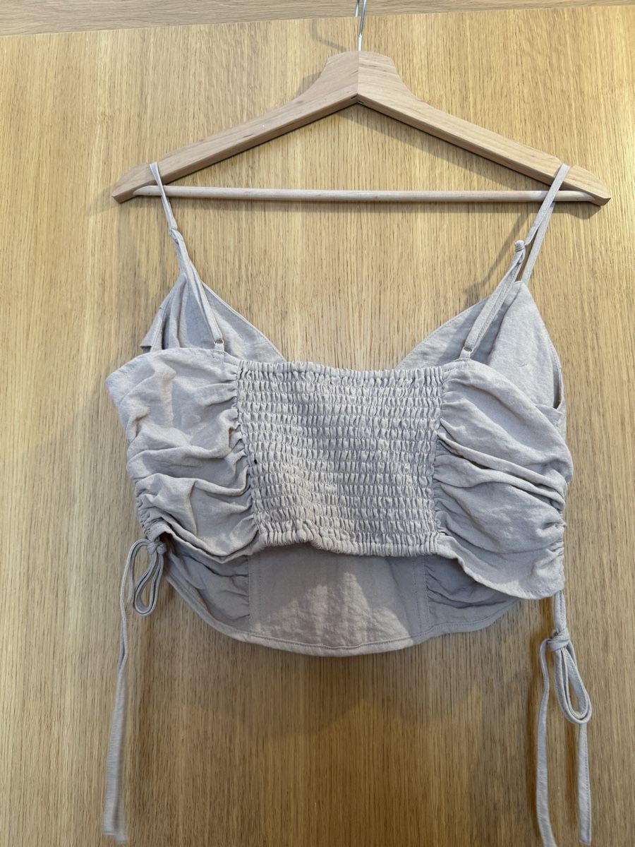 H&M Top: Top in Korsette Optik – Usato da Grindelwald venduto da Loredana_Crescente 1