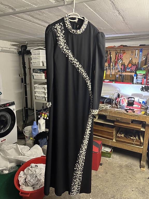 Vestiti: Abendkleid Grösse 46 – Usato da Näfels venduto da hano.degi 1