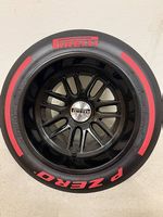 Pirelli F1 P Zero Soft Ausstellungstück Limited Edition 