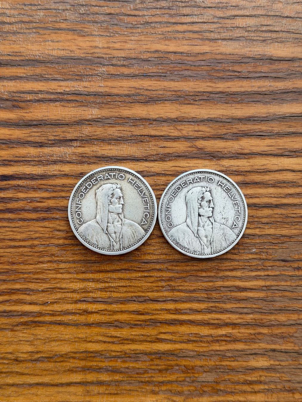 Tutti le monete: 2 x 5 Franken Silber – Usato da Zürich venduto da Abatar 1