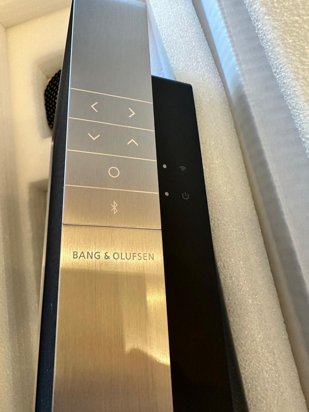 Bang & Olufsen Casse acustiche: Beosound Stage Silver/Black – Nuovo (secondo la descrizione) da Ftan venduto da Titelseite 2