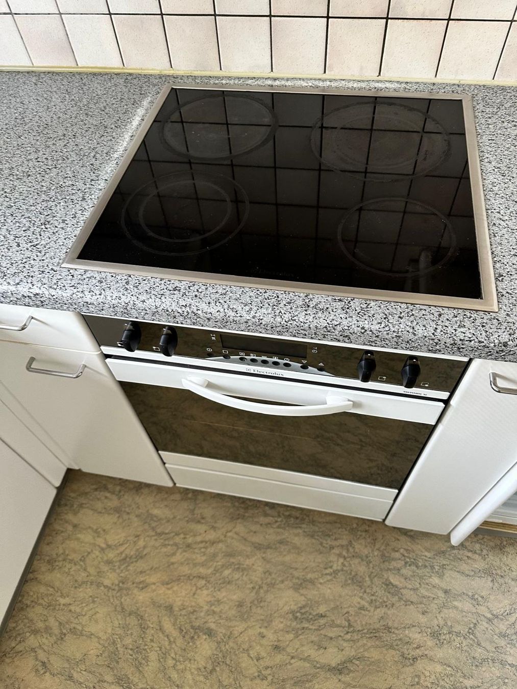 Electrolux Forni: Backofen mit Glaskeramik - Electrolux – Usato da Spreitenbach venduto da Space_X 3