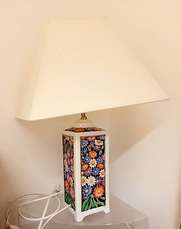 Lampes: Lampe de table florale – D'occasion à lausanne par bluestone02
