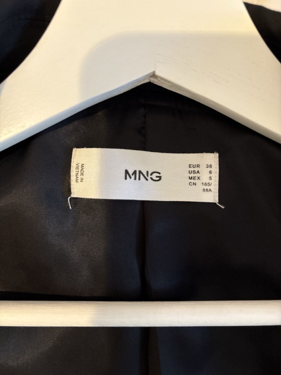Mango Giacche: Mango Black Double Breasted Blazer Size S – Usato da Nyon venduto da My_wardrobe 6