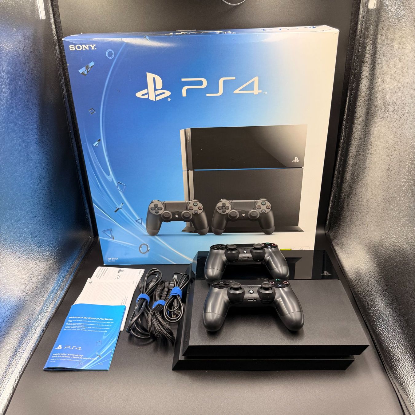 Sony Console: Sony PlayStation 4 Konsole schwarz Version: 8.00 – Usato da Düdingen venduto da Nerdworld