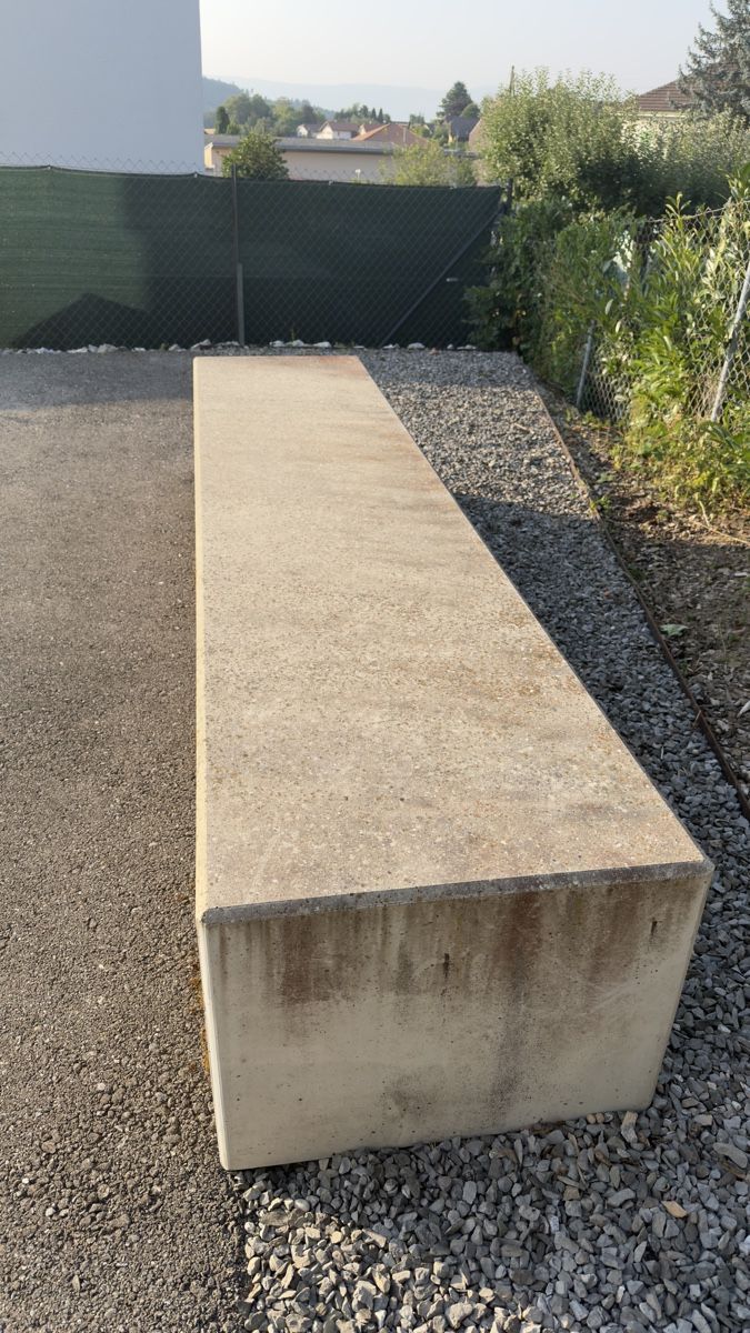 Bancs: Banc en béton massif – D'occasion à Misery par DanielSilva47 1
