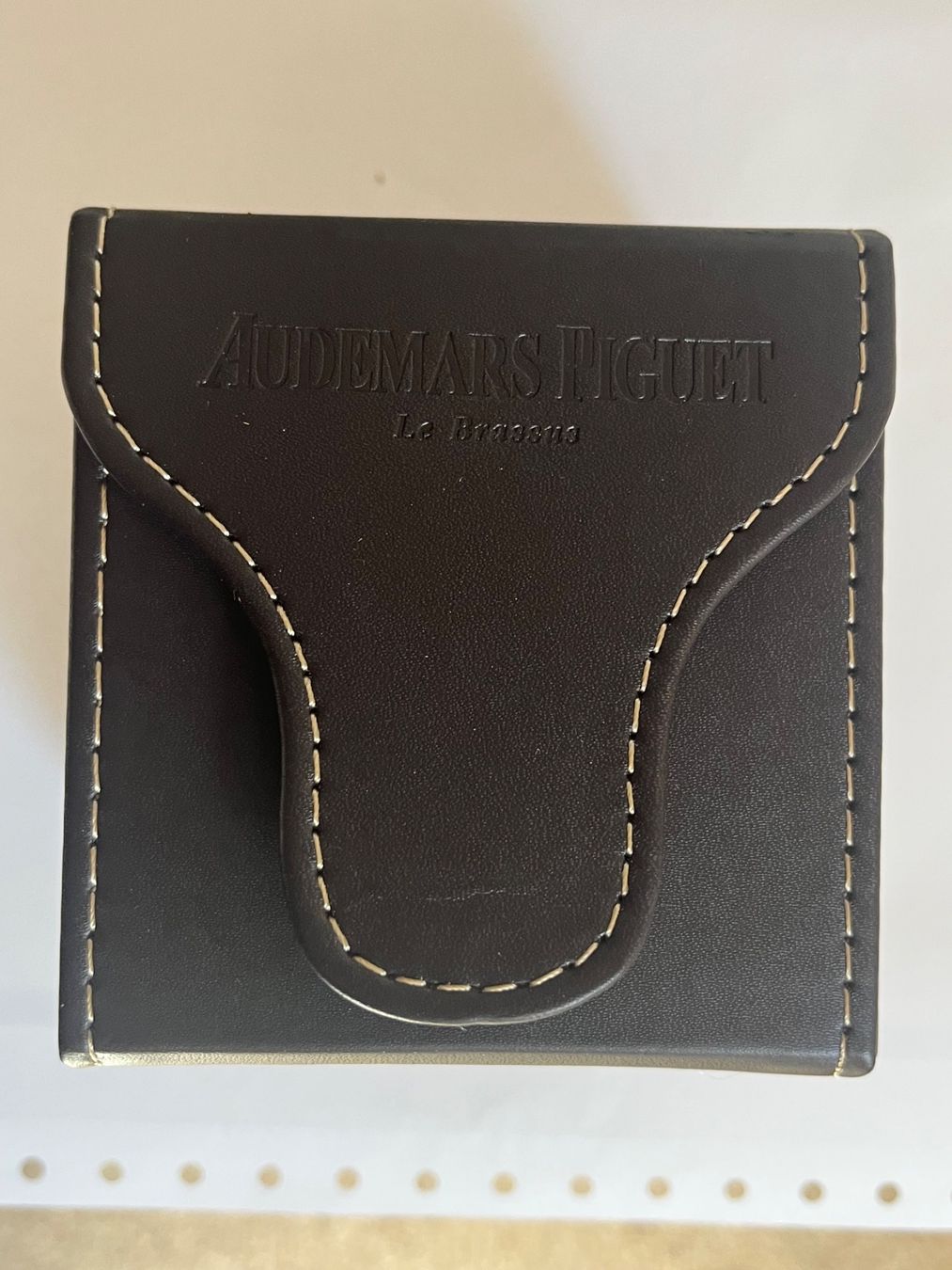 Audemars Piguet Boîtes de montres: écrin de montre Audemars Piguet – Neuf (Voir description) à St-Légier-Chiésaz par Antichorloge 2