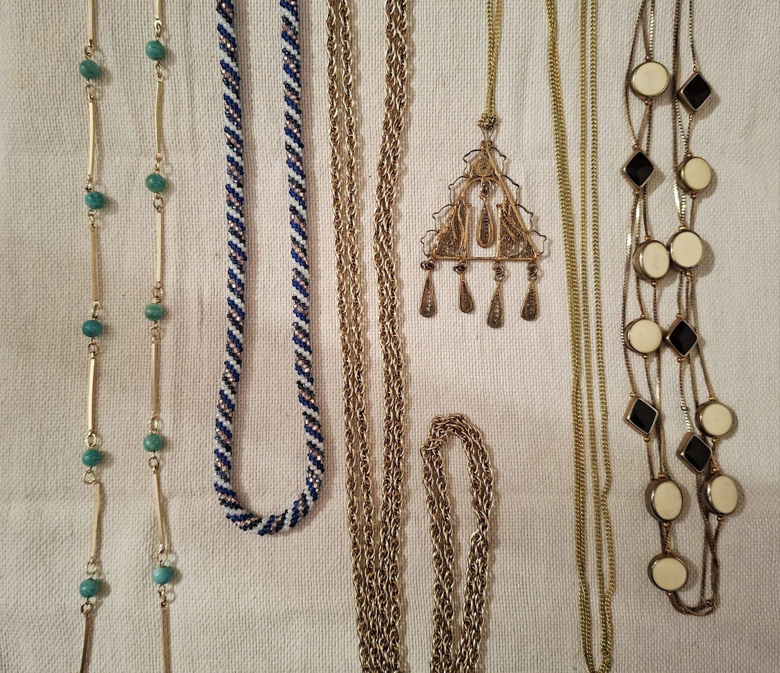 Autres bijoux: * 5 Halsketten * – D'occasion à Weiningen ZH par nic--ole 1