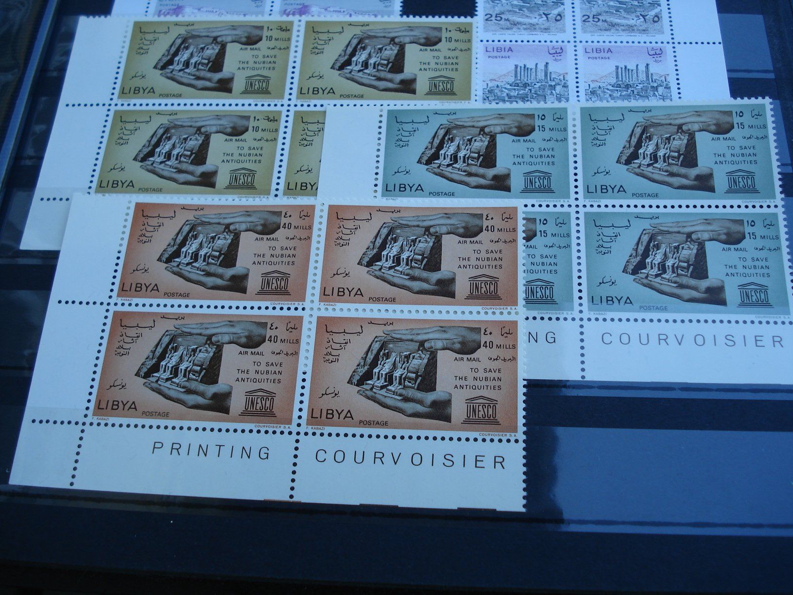 Tutti i francobolli: Lot 4erblocks Libyen, um 1965 ** – Usato da Niederwil AG venduto da morostahu 2