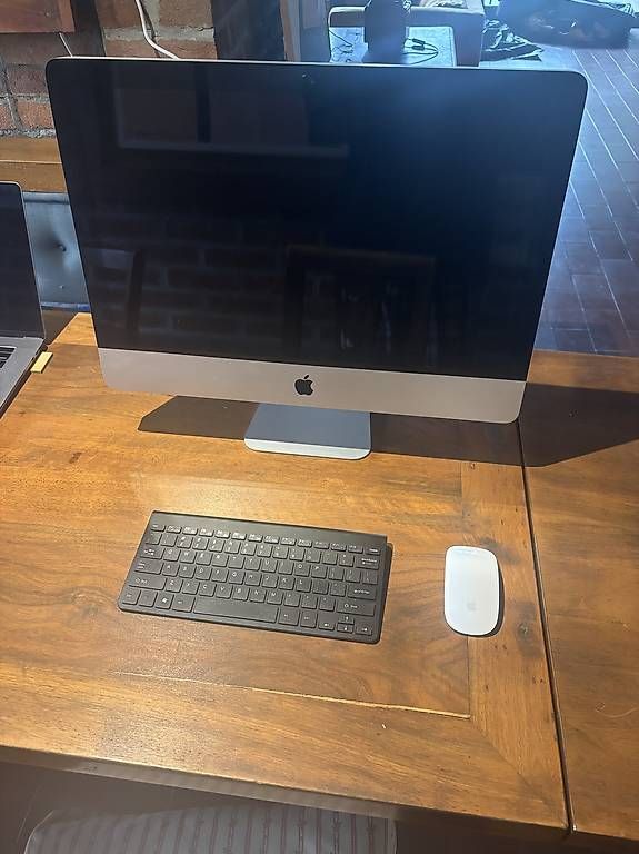 PC: Computer Apple iMac 21.5 – Usato da Davesco-Soragno venduto da Davidefabello