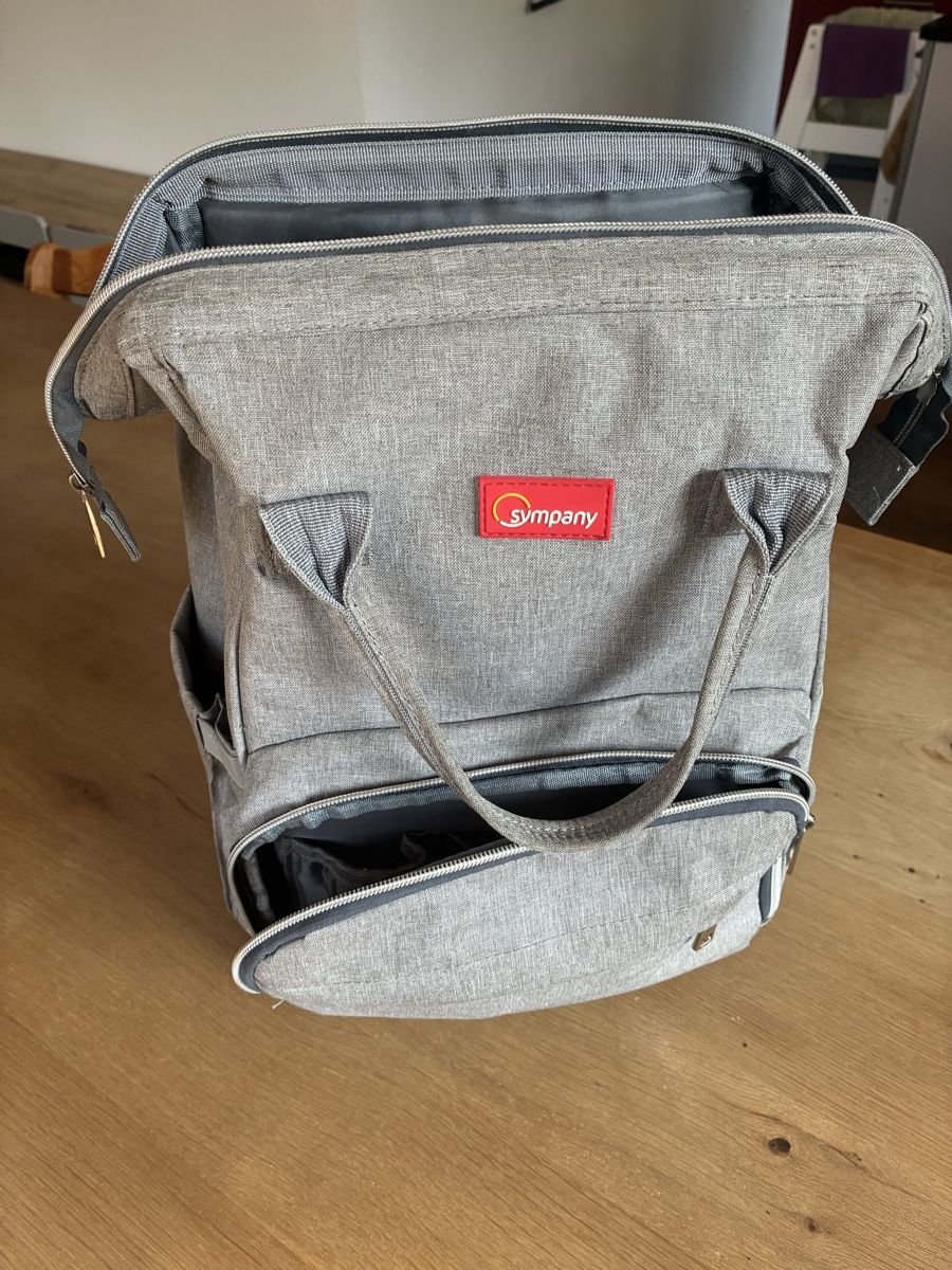 Rucksäcke: Toller Wickelrucksack in Grau – Gebraucht aus Wolfwil von NewGirl 2