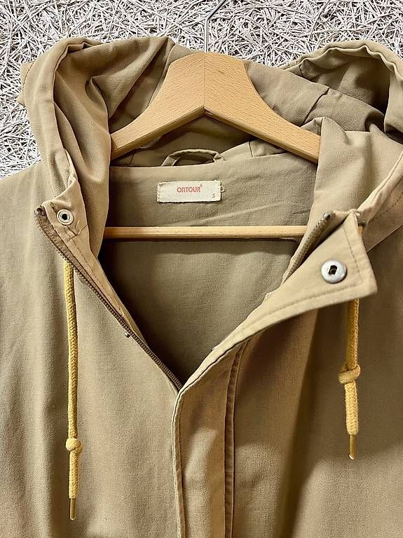 Giacche: Jacke Ontour Beige / Sand, Grösse S – Usato da Frauenfeld venduto da Mighty_Ponglor