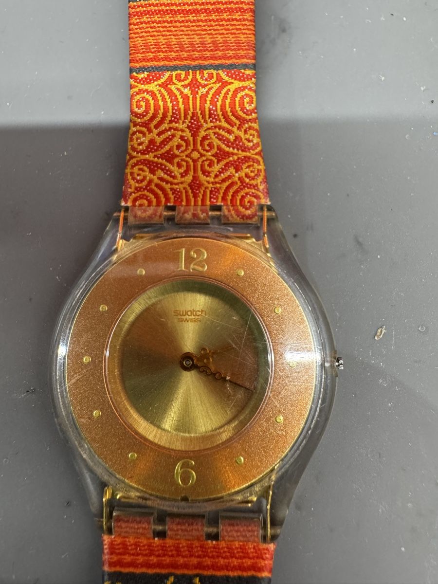 Swatch Uhren: Swatch Sweet Sarong SFK187 – Gebraucht aus Vevey von Eiden77 1