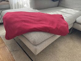 Kuscheldecke mit Ärmeln und Tasche rot für Sofa 215 cm x 155