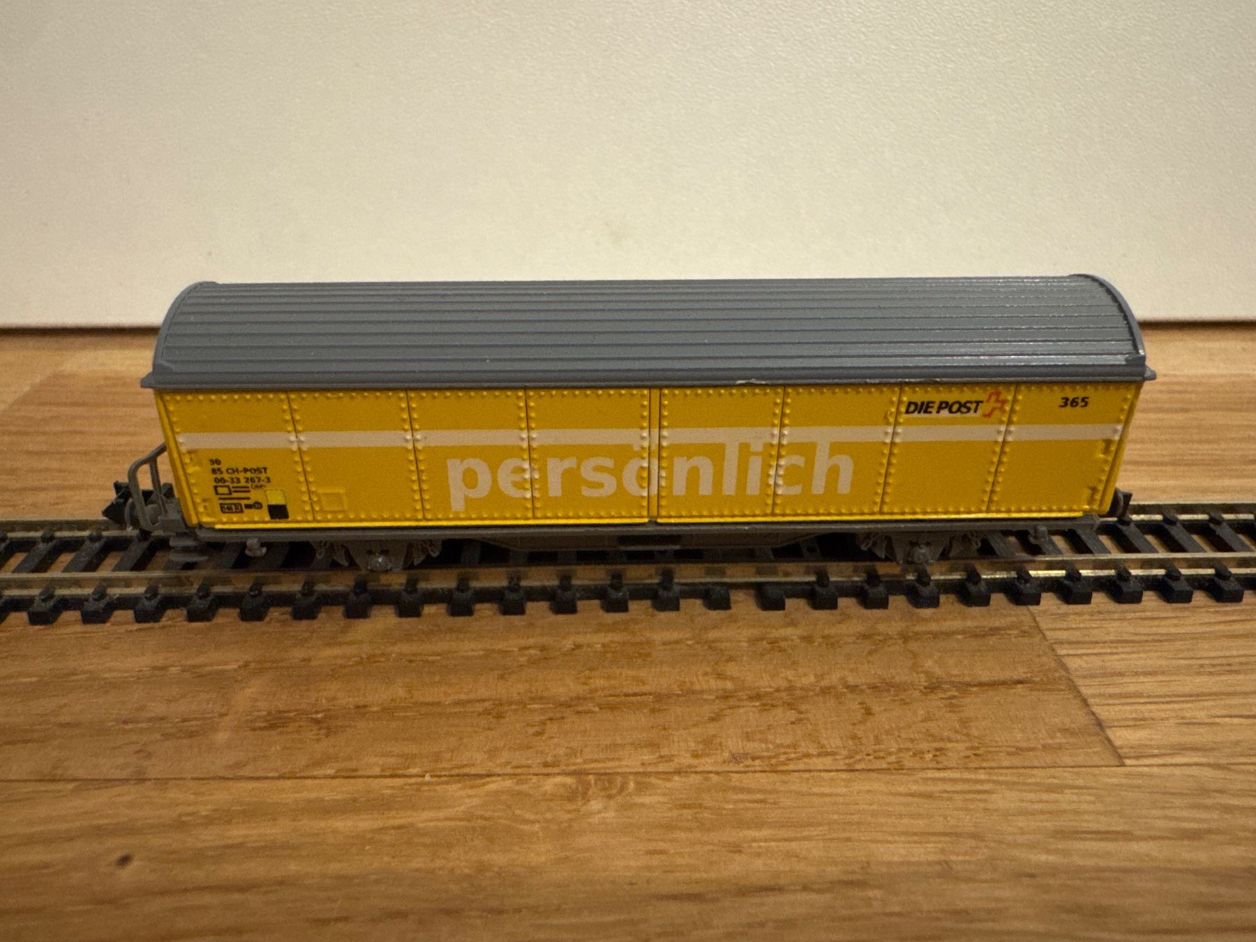 Roco Modellini di ferrovie: Roco SBB Güterwagen "Die Post“ persönlich – Nuovo (secondo la descrizione) da Schlierbach venduto da Look8