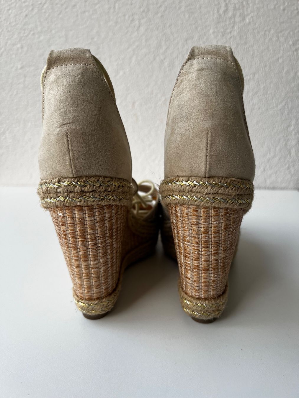 Scarpe da donna: Bata Sandalen beige Gr. 40 – Nuovo (secondo la descrizione) da Aarau venduto da Obdulia 2