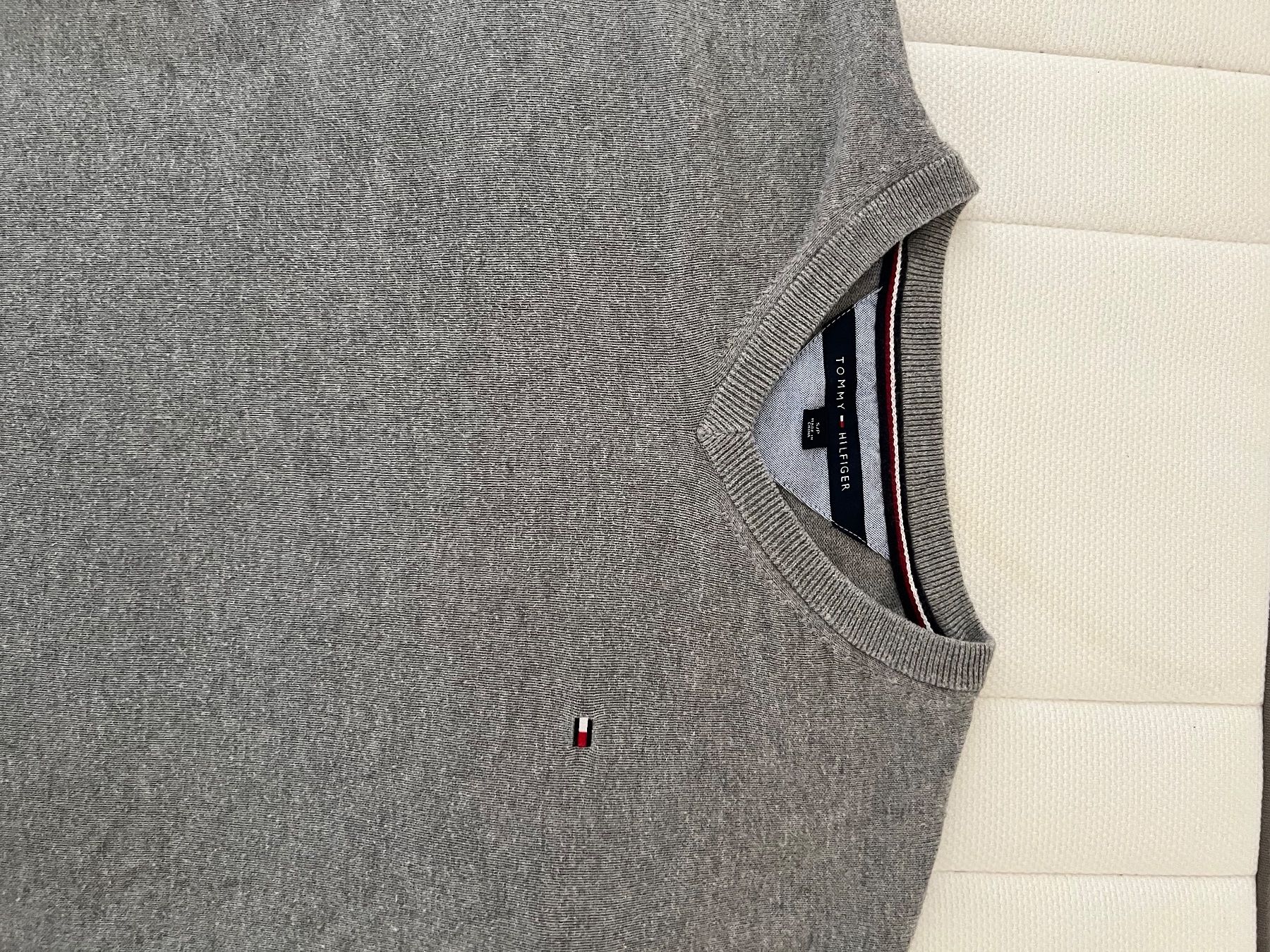 Tommy Hilfiger Maglioni & Felpe: Tommy Hilfiger Sweater - Very good condition – Nuovo (secondo la descrizione) da Zürich venduto da and_y8dy 1